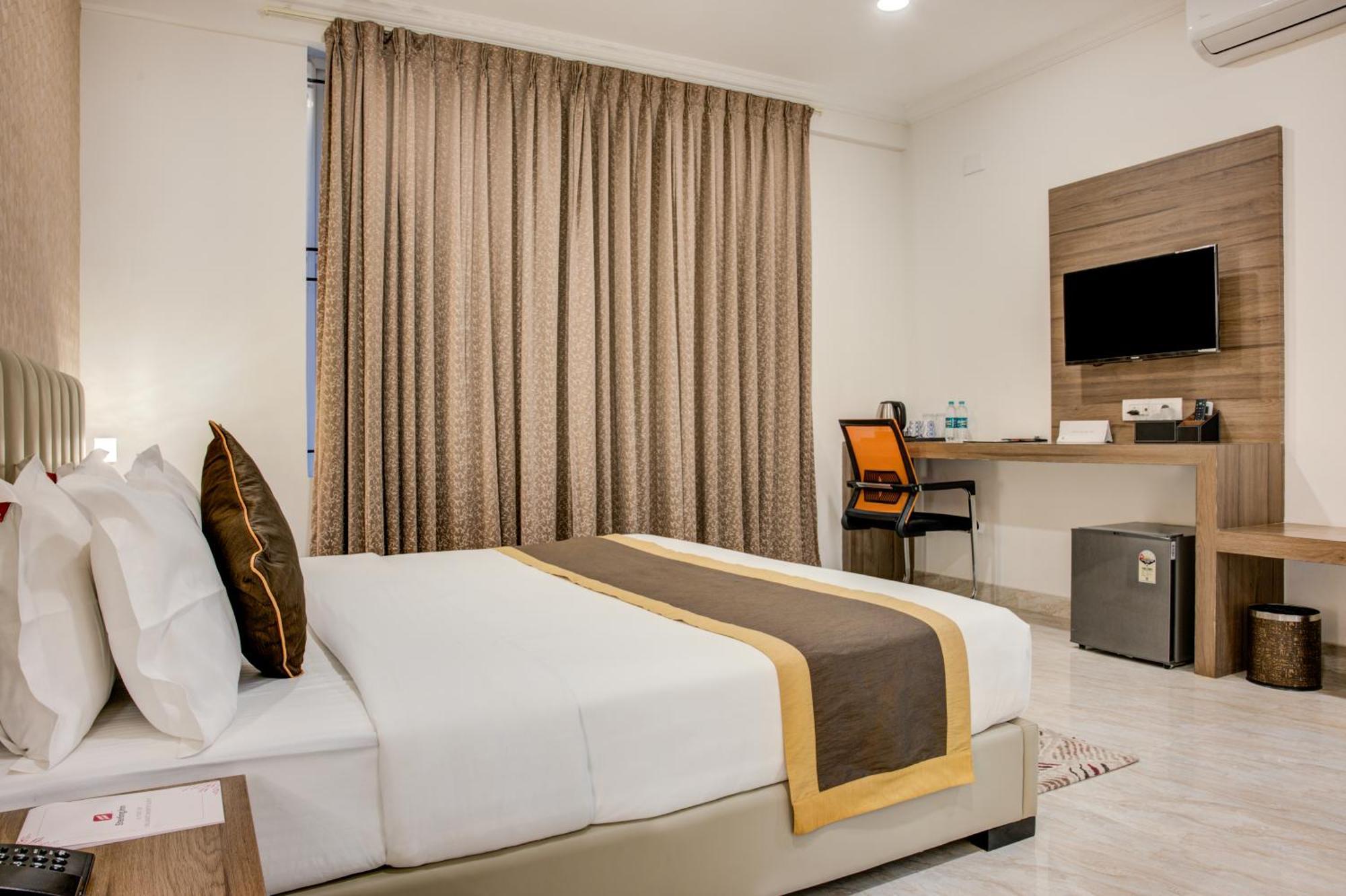 Hotel Sterling Inn Bangalore International Airport Yelahanka Exterior foto